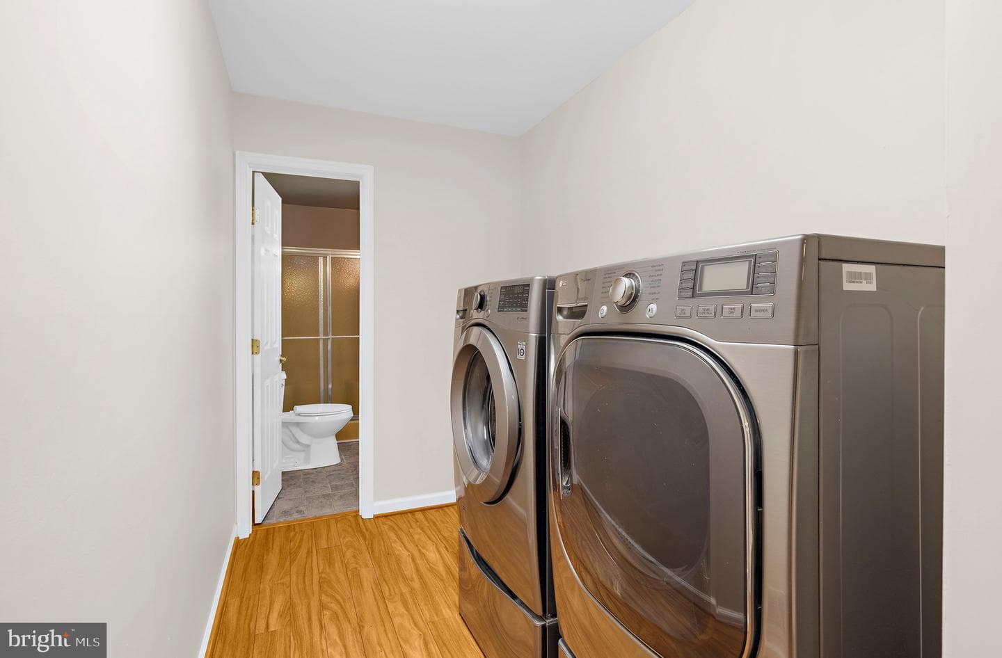 685 207th Street photo 16