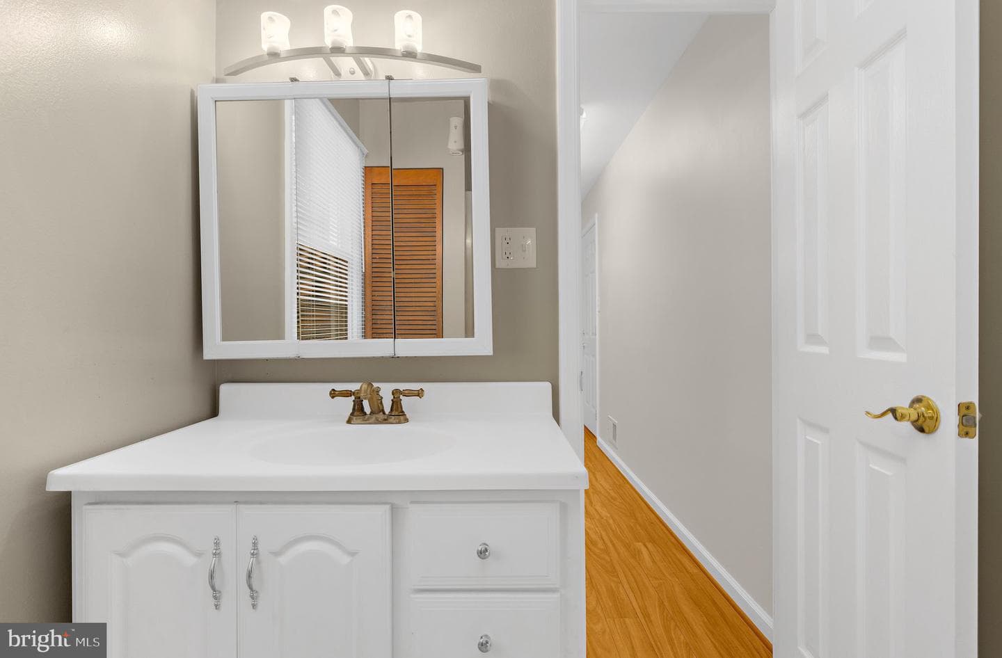 685 207th Street photo 18