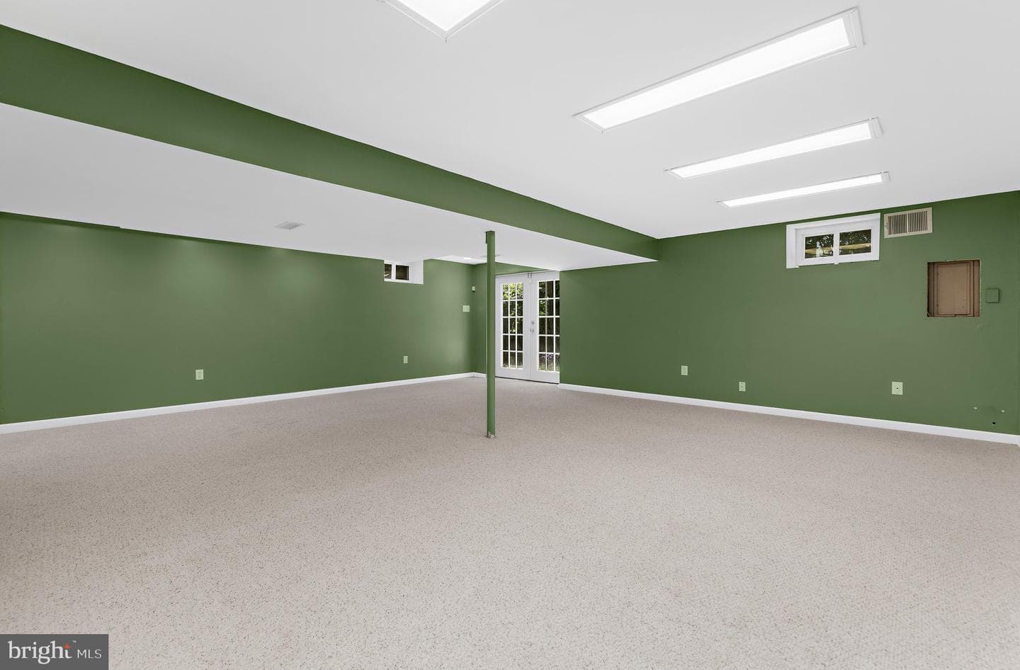 685 207th Street photo 23