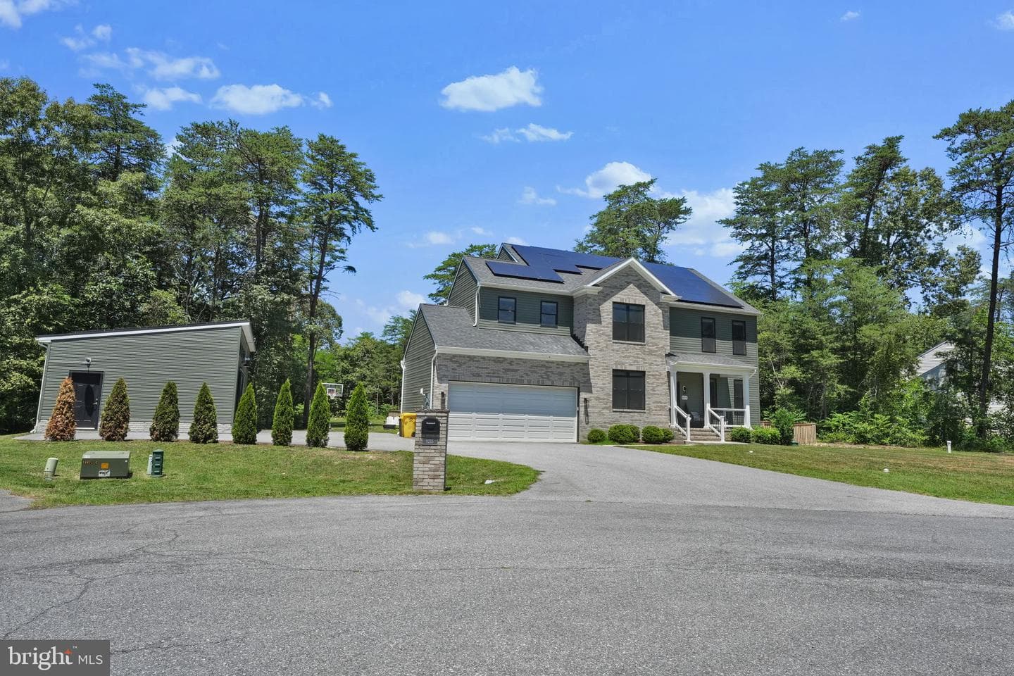 8215 Athena Lane photo 4
