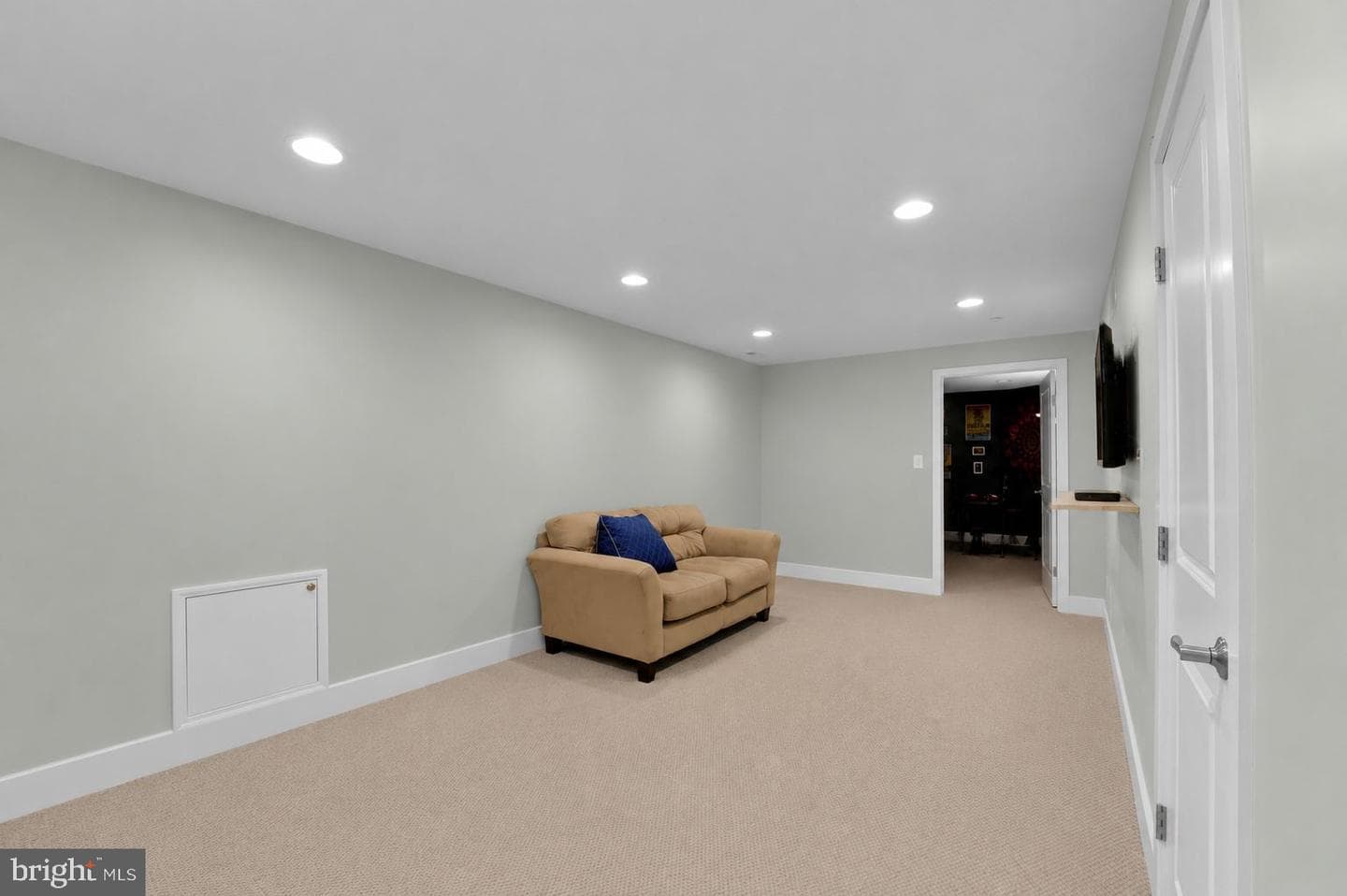 8215 Athena Lane photo 47