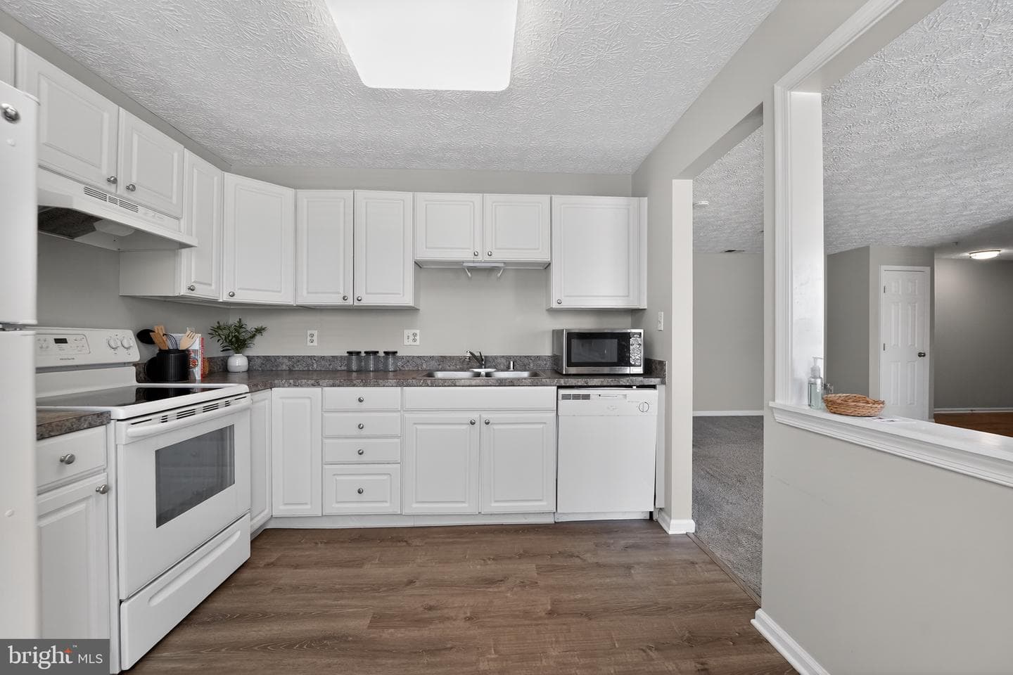 2456 Apple Blossom Lane #201 photo 11
