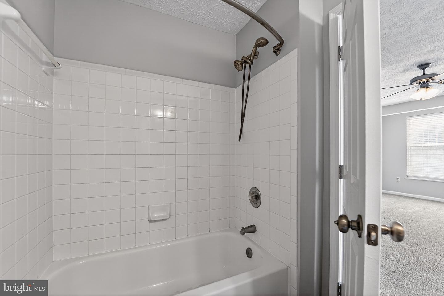 2456 Apple Blossom Lane #201 photo 24