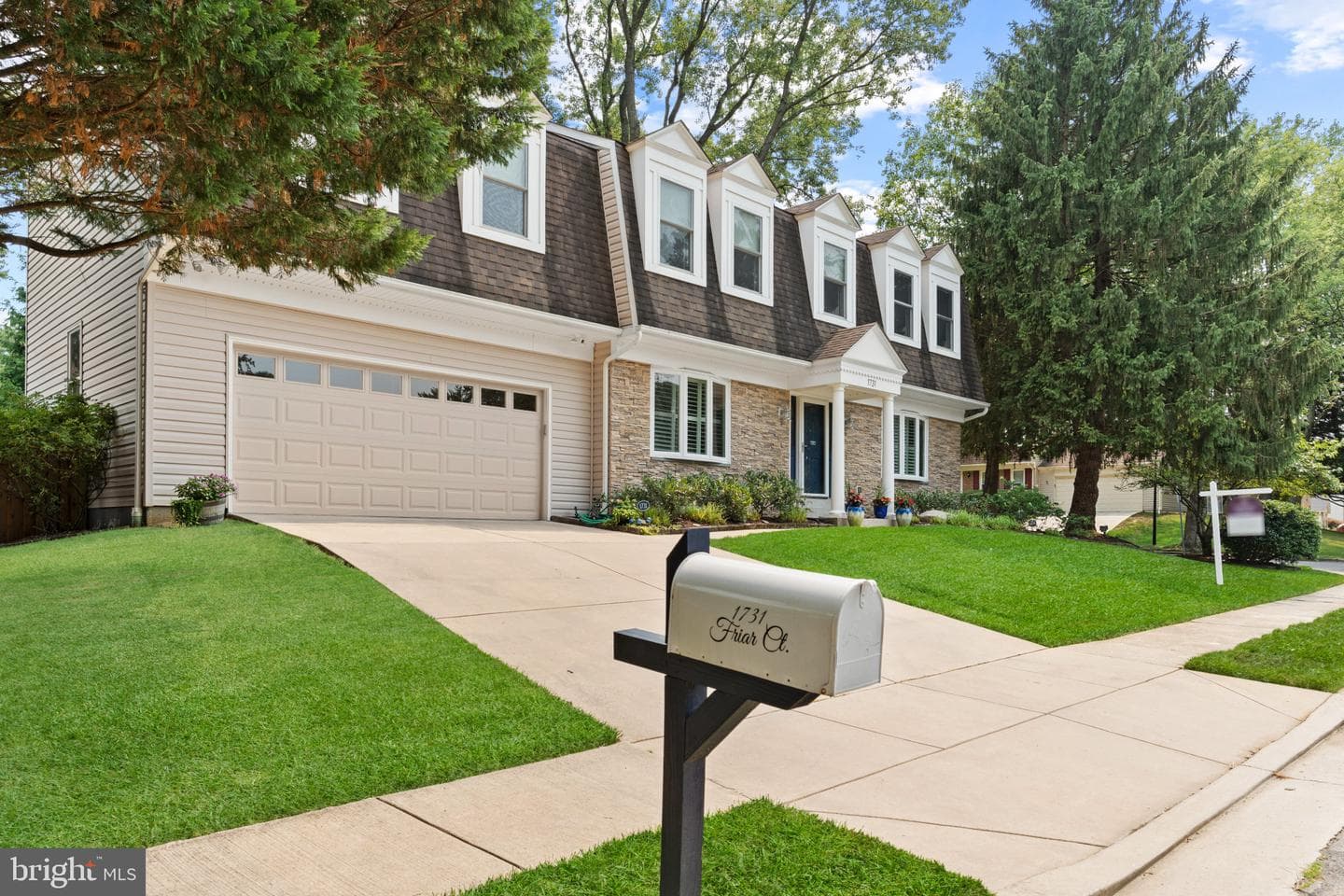 1731 Friar Court photo 2