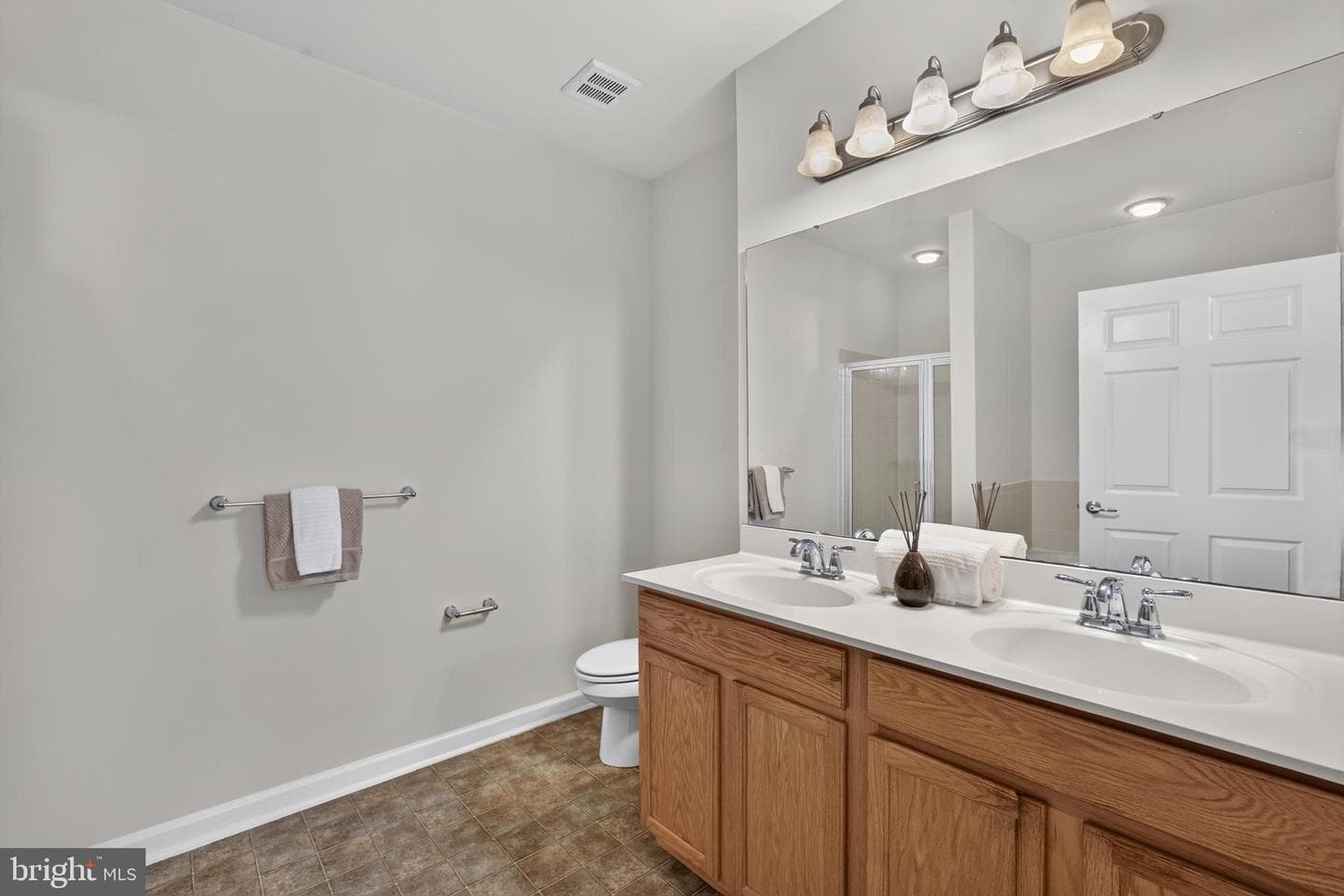 1600 Hardwick Court #301 photo 11