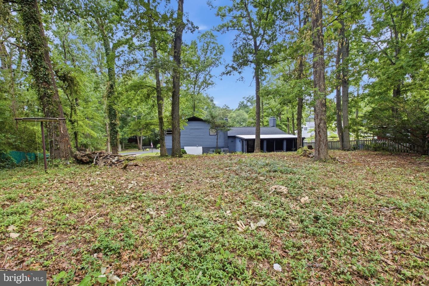 896 Forest Lane photo 45