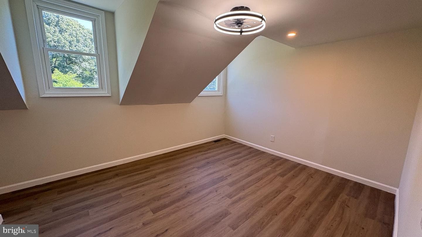 105 Simmons Road photo 11