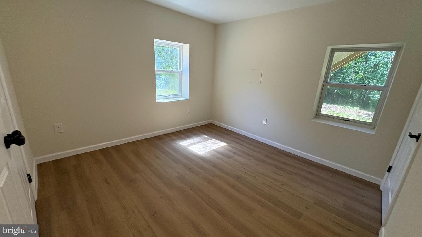 105 Simmons Road photo 17