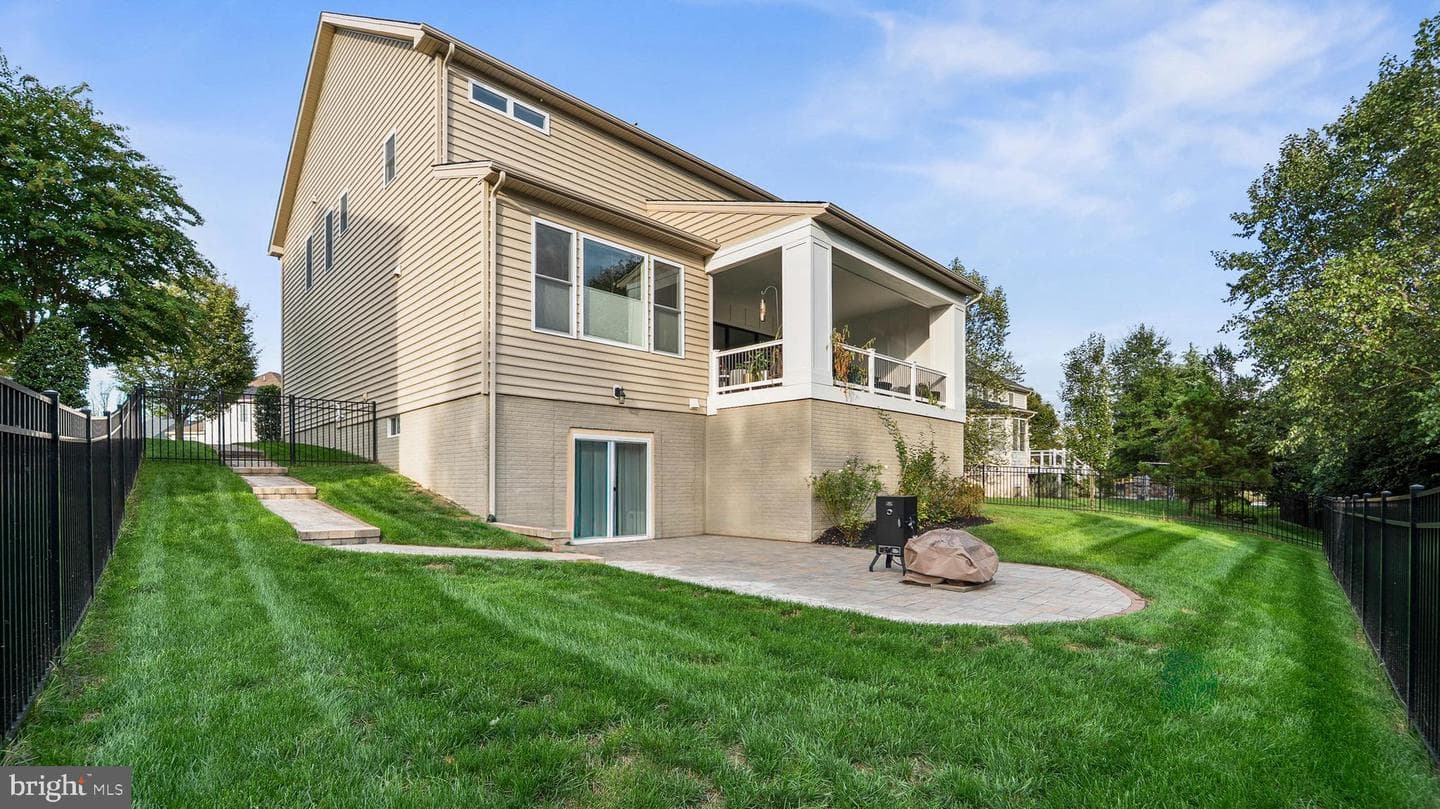 1639 Stream Valley Overlook photo 45