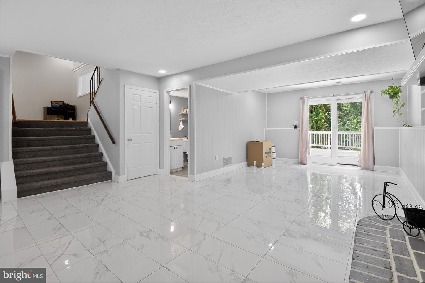 303 Ternwing Drive photo 14
