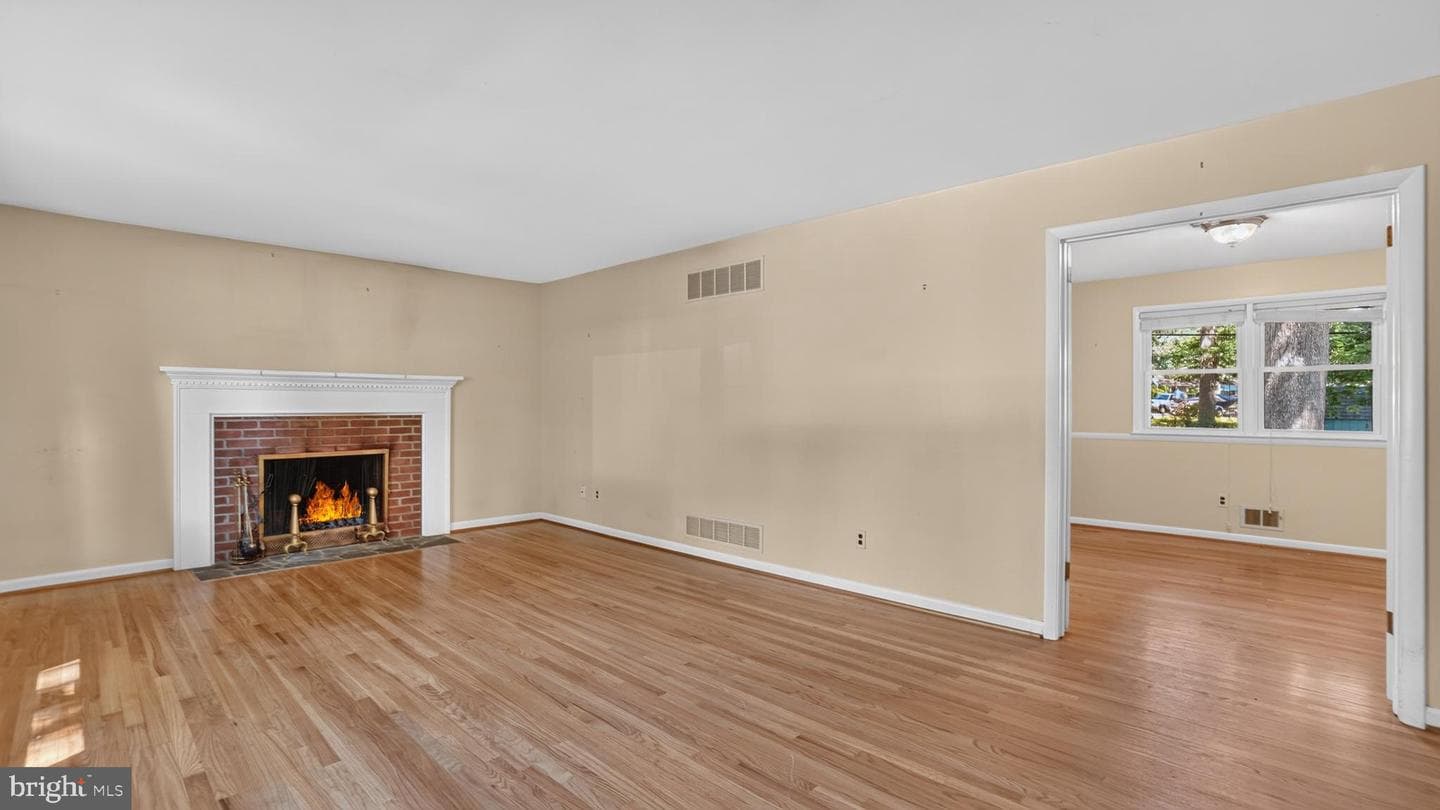 309 Balsam Drive photo 4