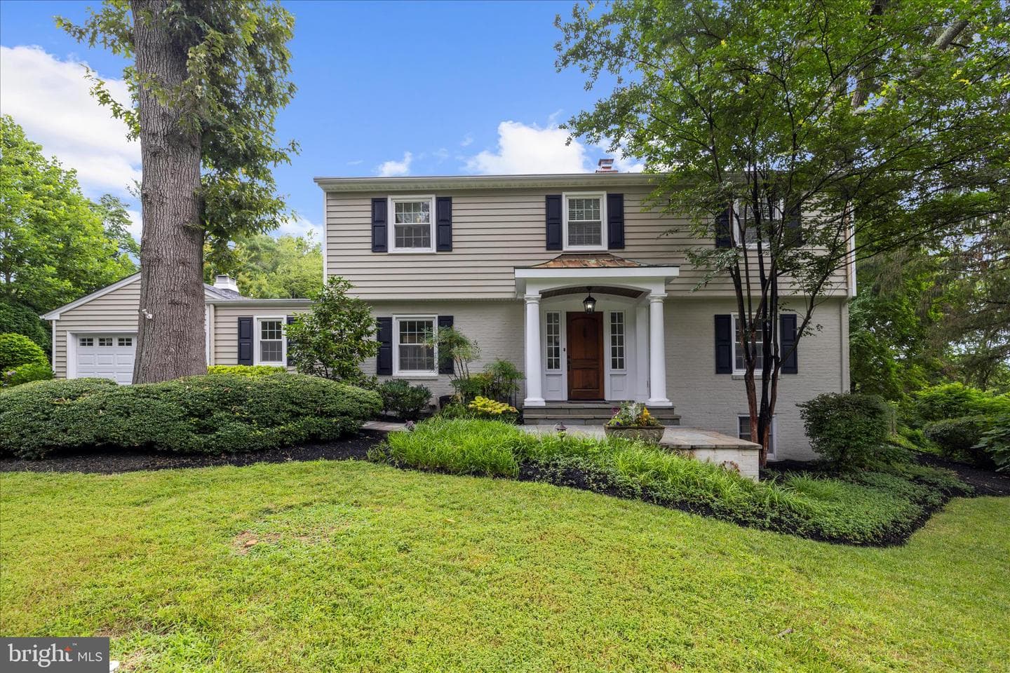 305 Saint Ives Drive photo 105