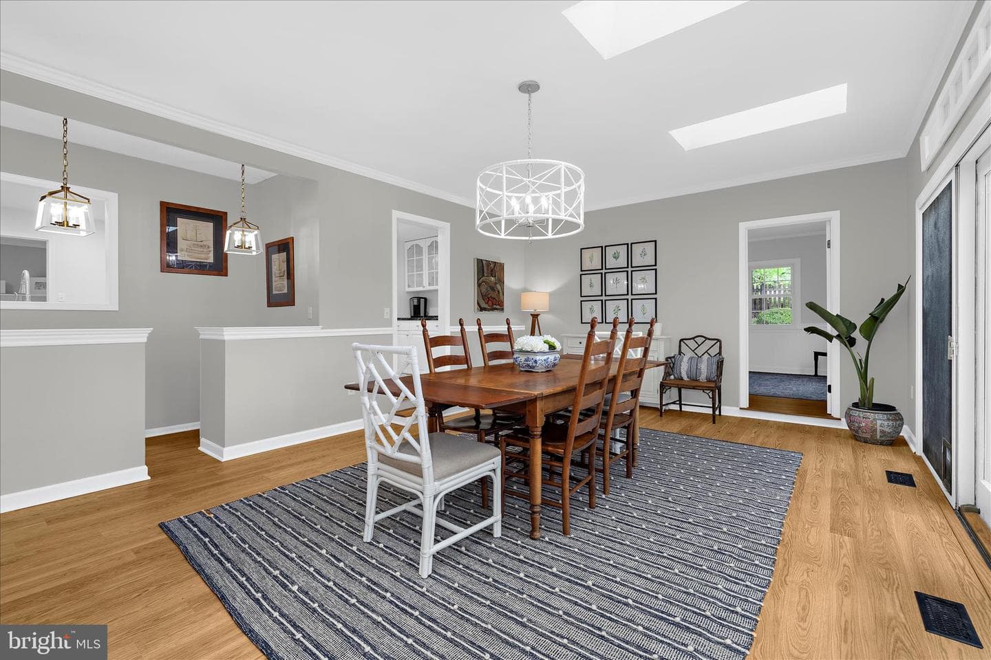 305 Saint Ives Drive photo 24