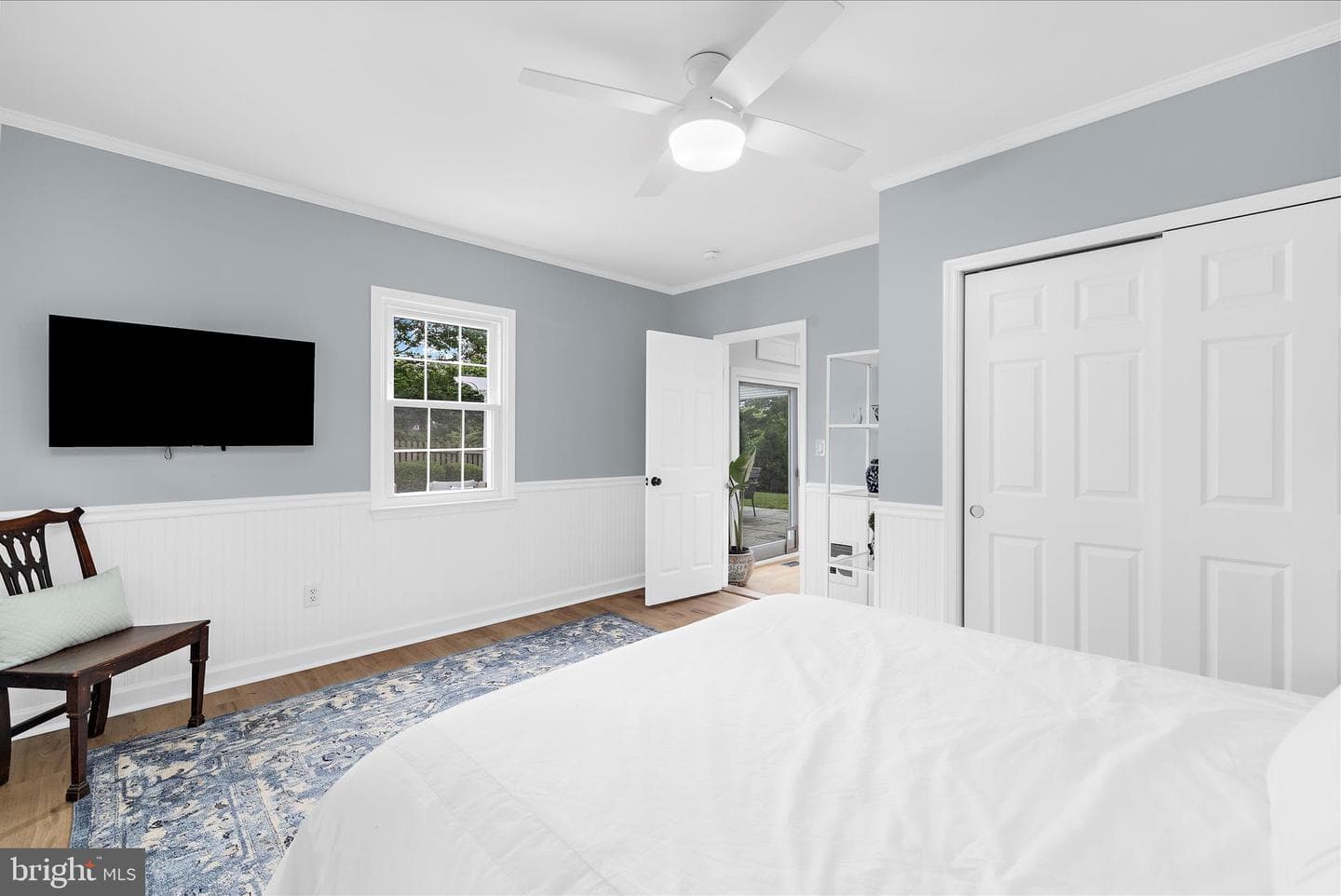 305 Saint Ives Drive photo 27