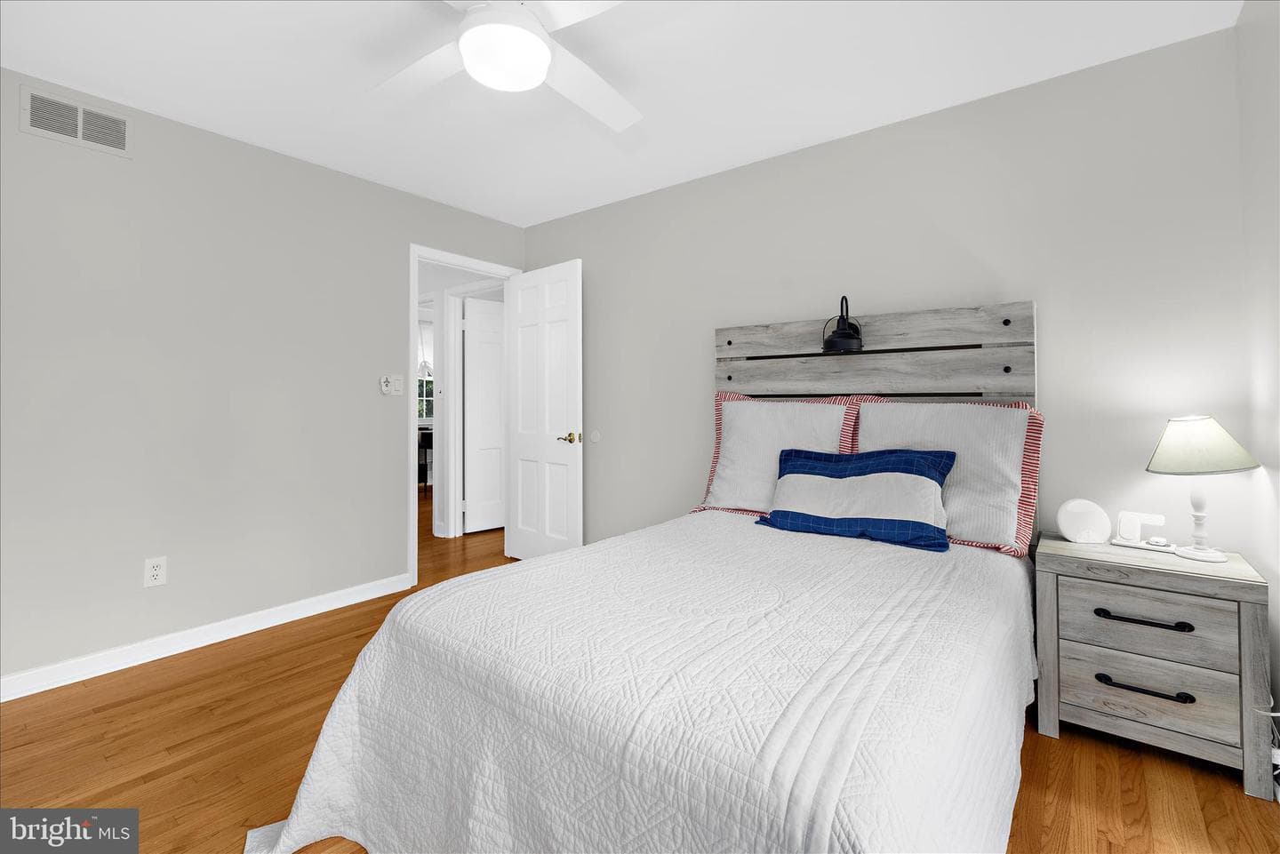 305 Saint Ives Drive photo 38