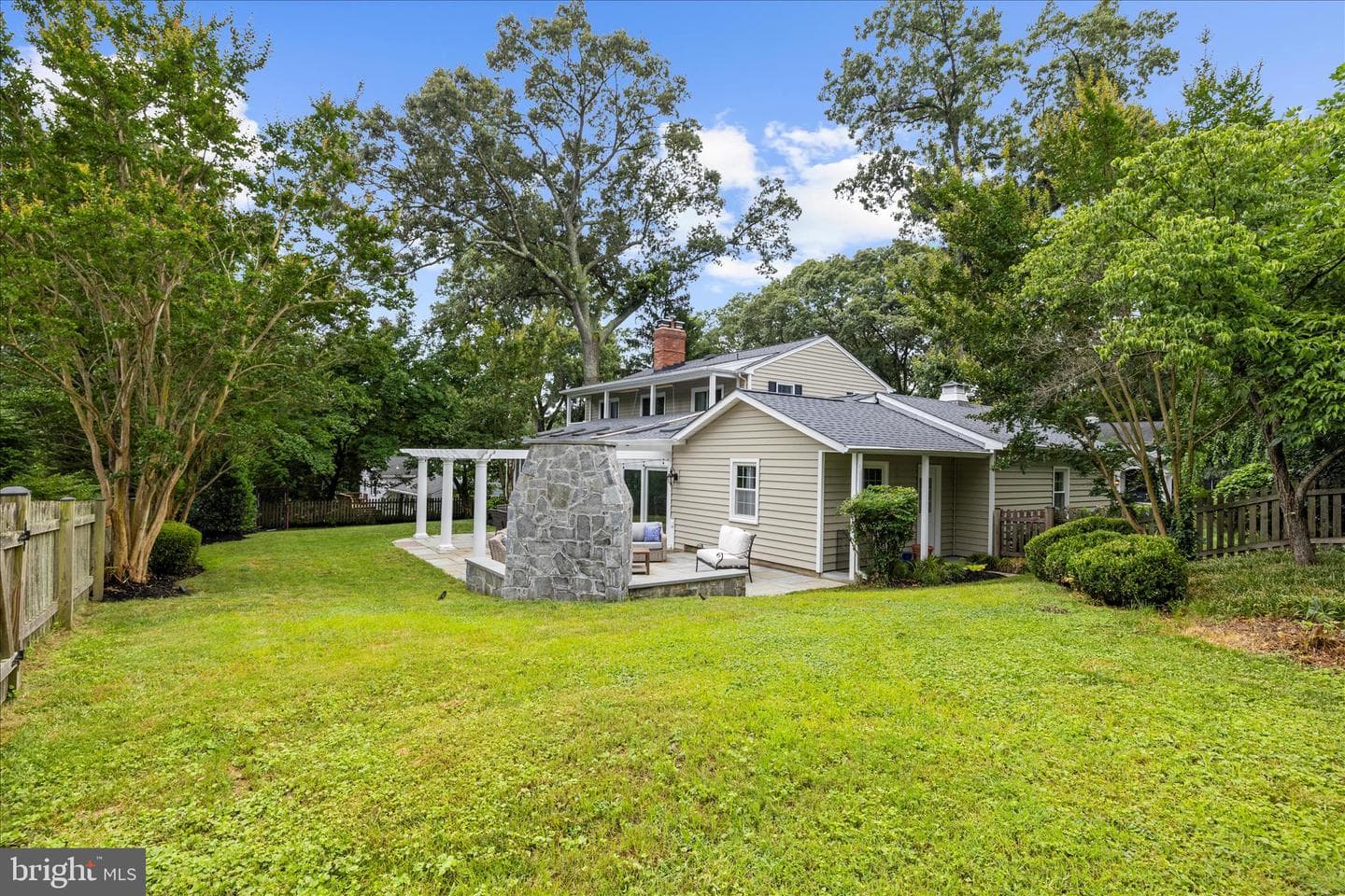 305 Saint Ives Drive photo 62