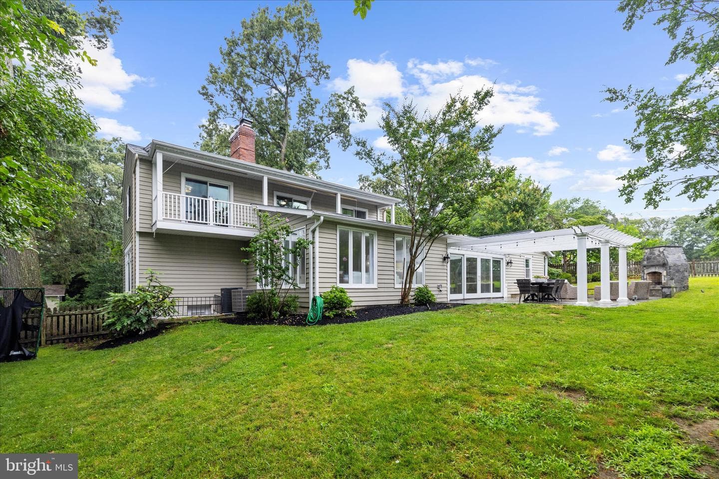 305 Saint Ives Drive photo 63