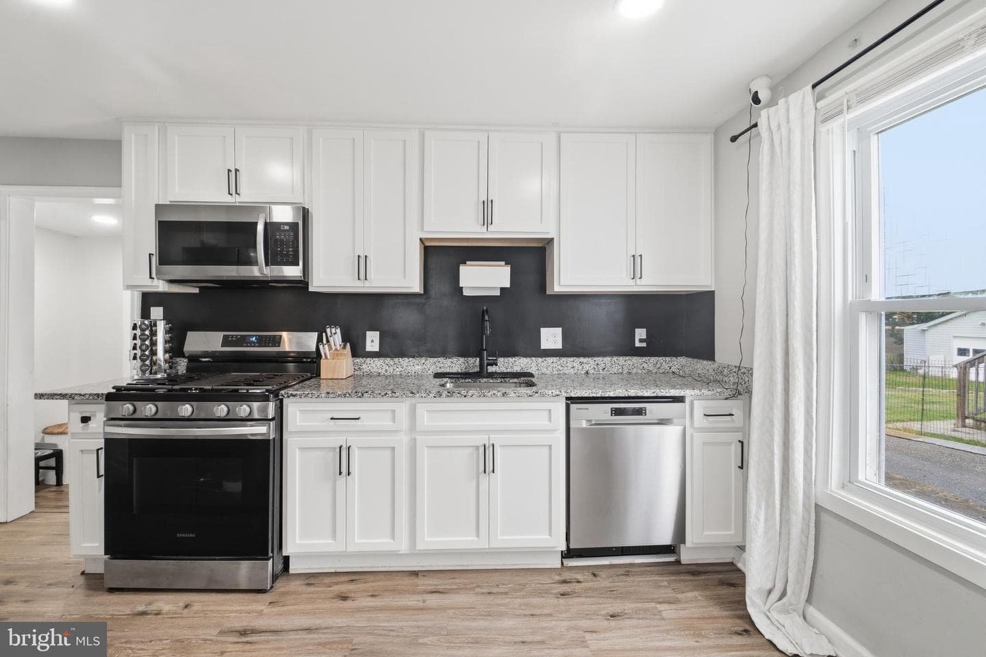 312 Orchard Avenue photo 7