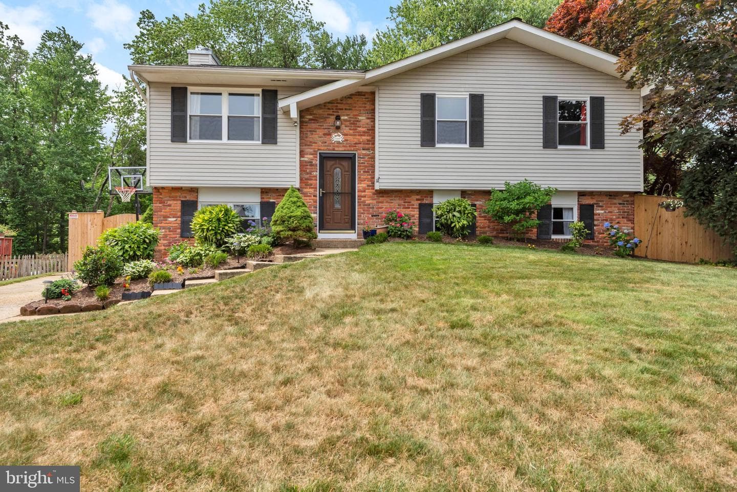 1109 Silverleaf Drive
