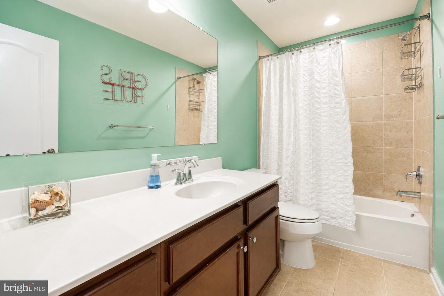 645 Bracey Drive photo 23