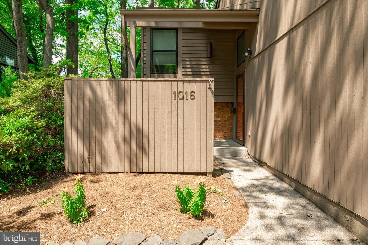 1016 Timber Creek Drive photo 4