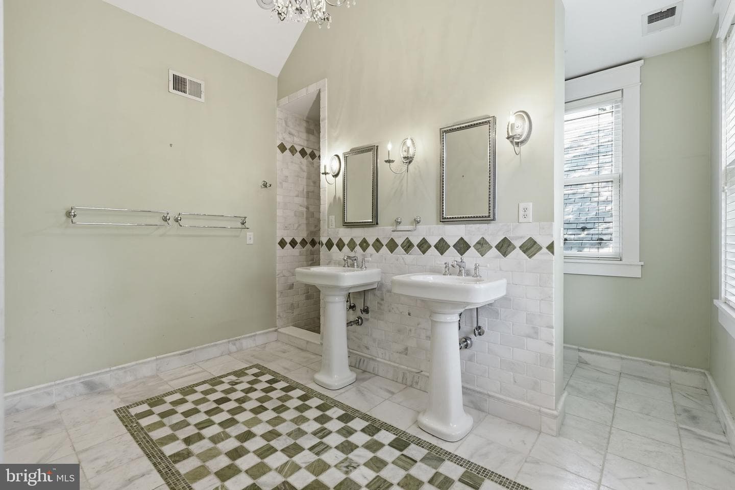 137 Monticello Avenue photo 19