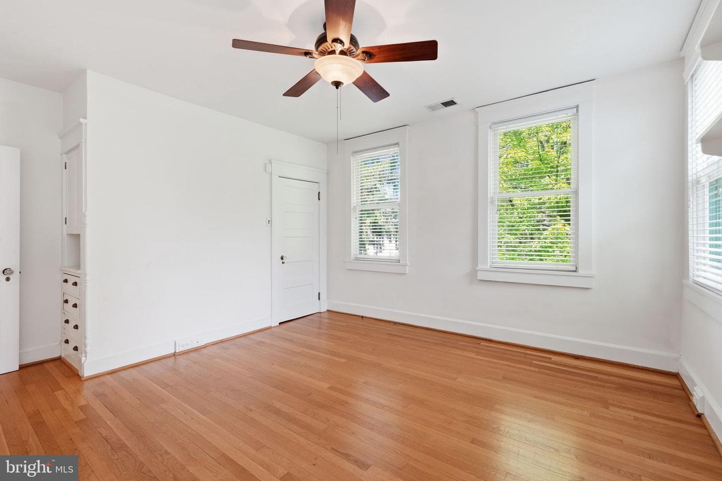 137 Monticello Avenue photo 23