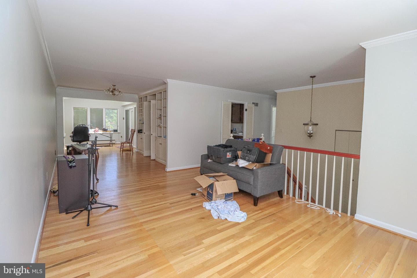 490 Williamsburg Lane photo 16