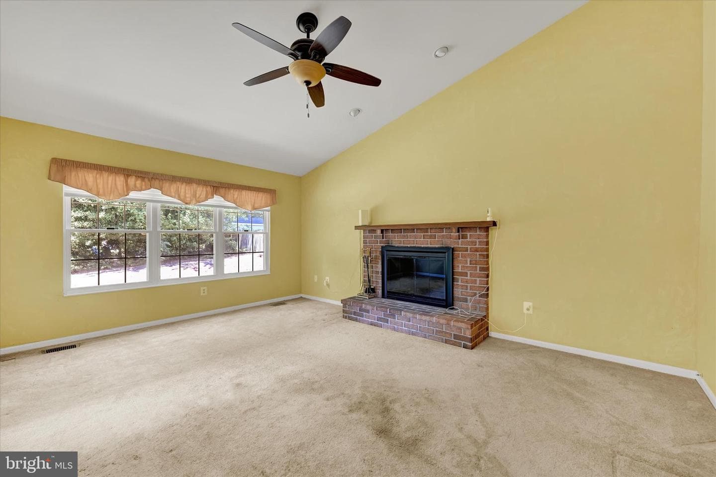 268 Shakespeare Drive photo 27