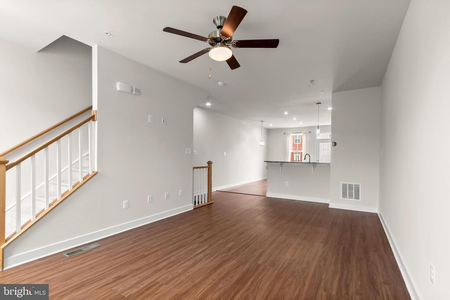 8108 Dewey Place photo 16