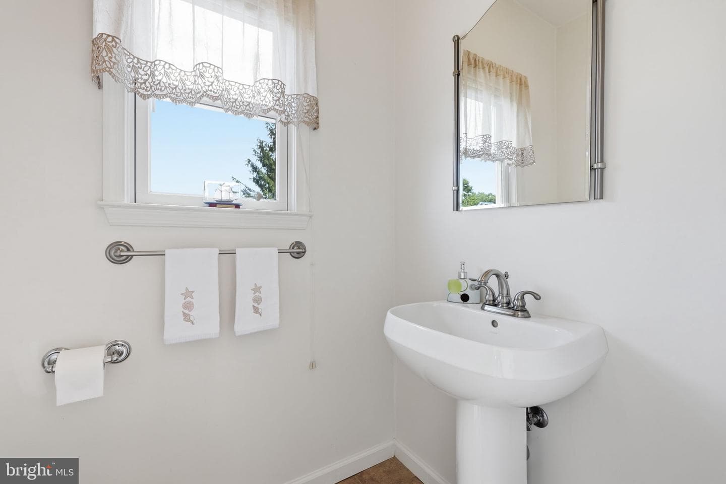 8418 Geneva Road photo 9