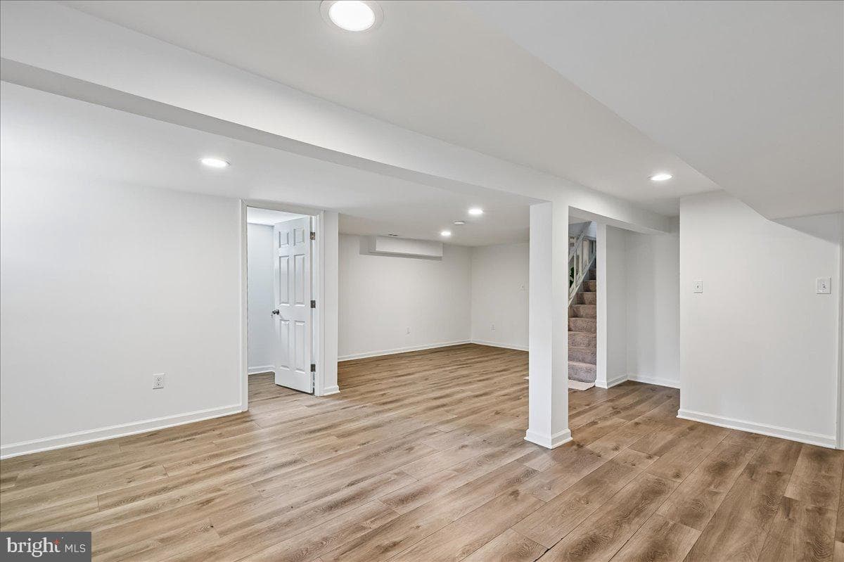 201 Scott Avenue photo 21