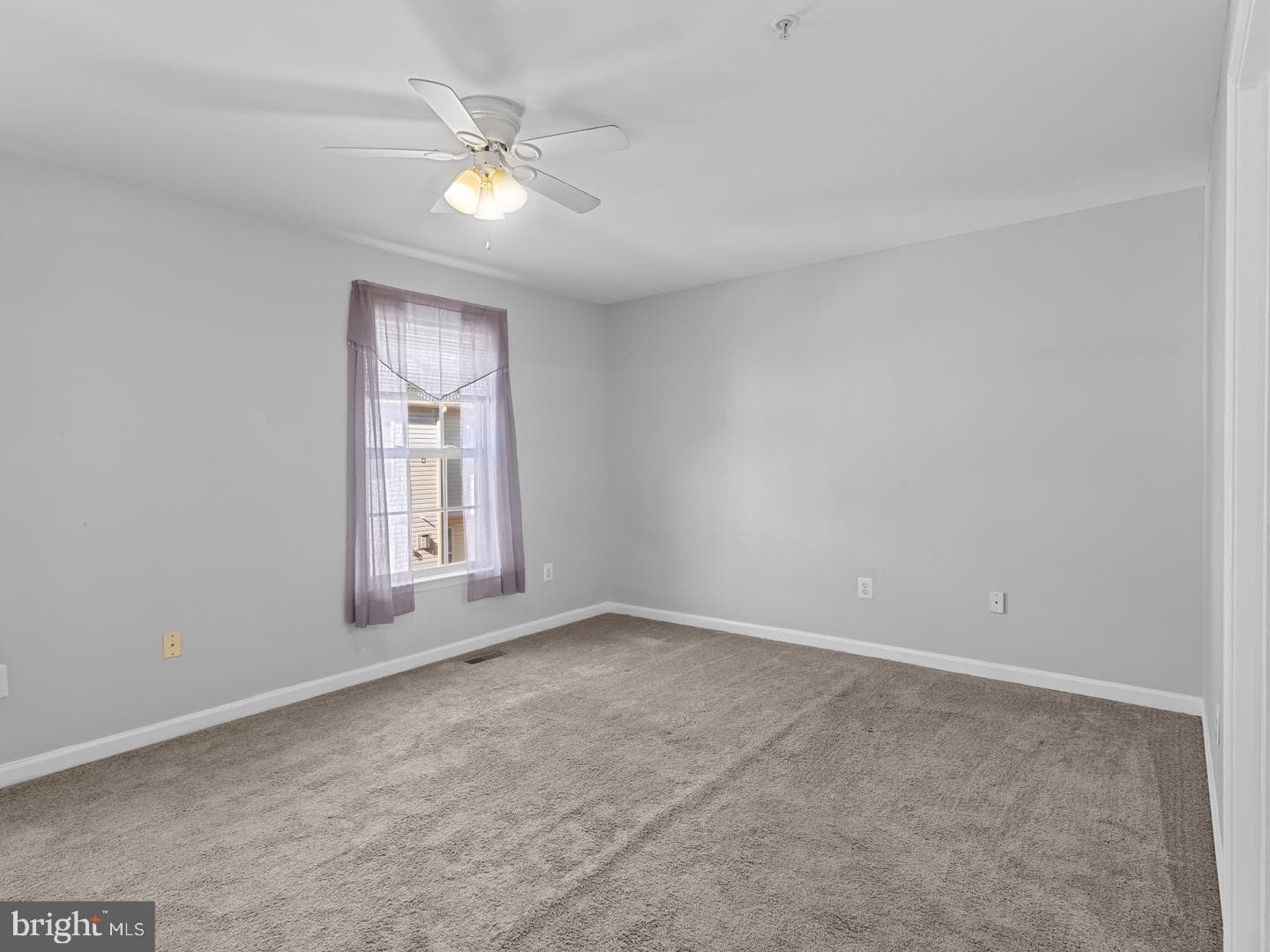 6609 Fable Court photo 20