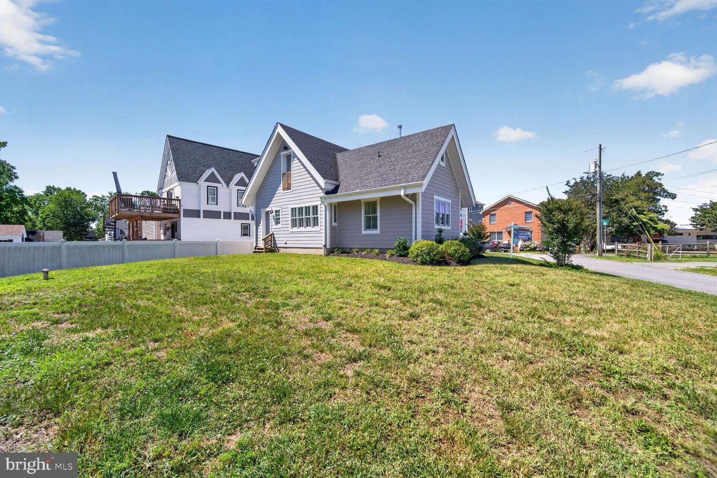 626 Irvin Avenue photo 31
