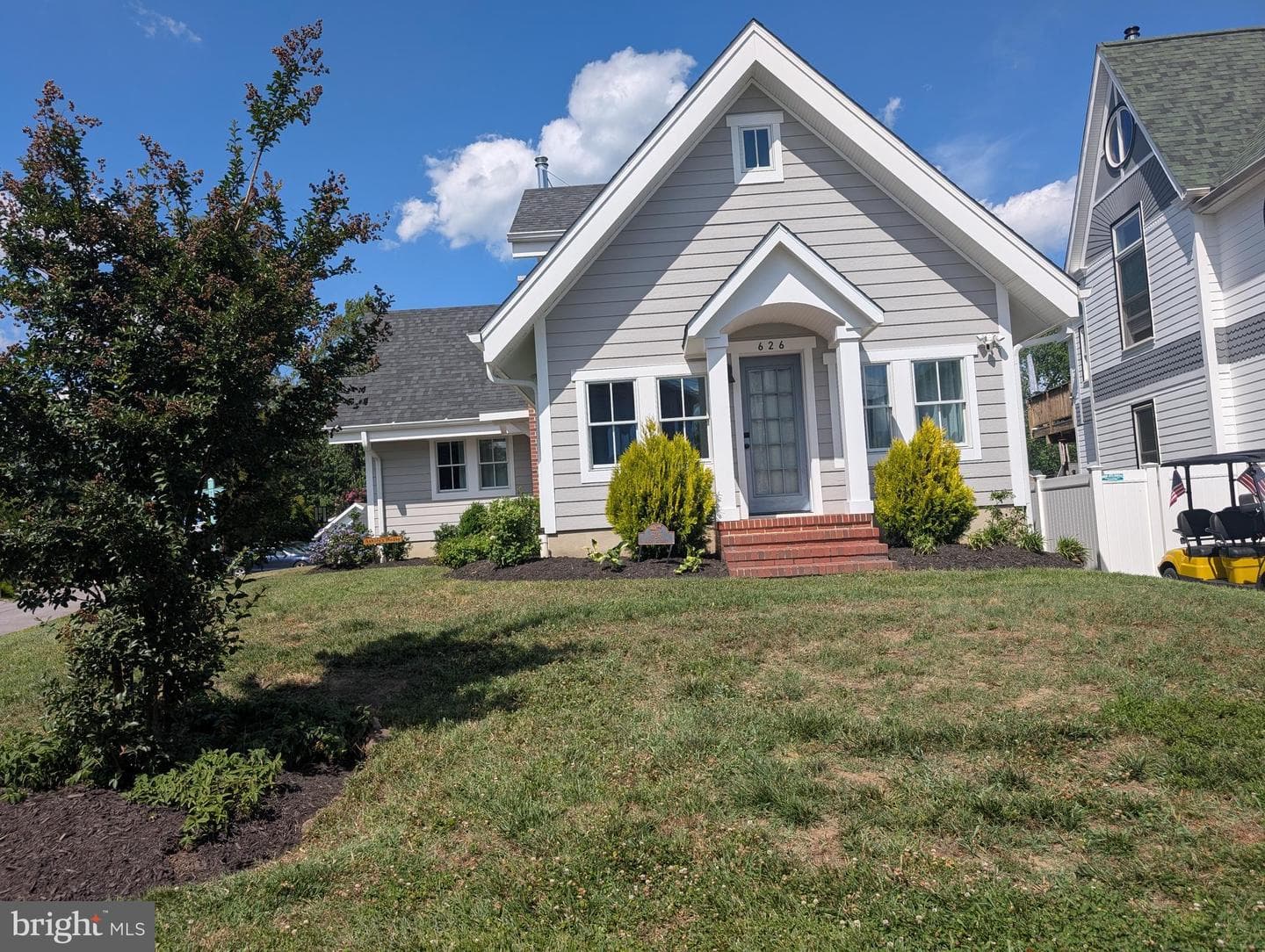626 Irvin Avenue photo 4