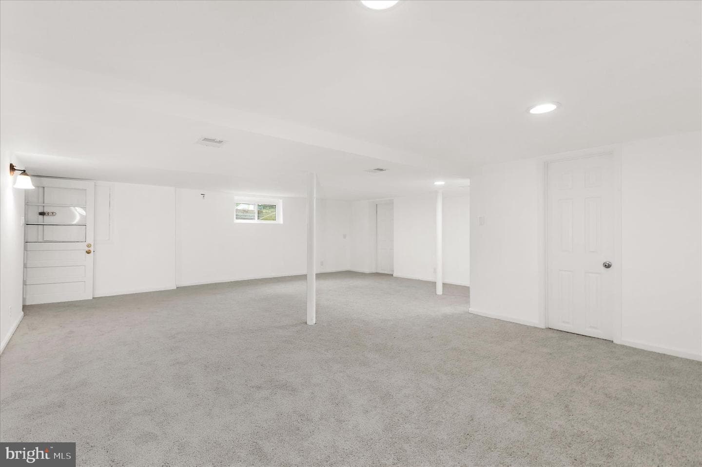 949 Oakdale Circle photo 34