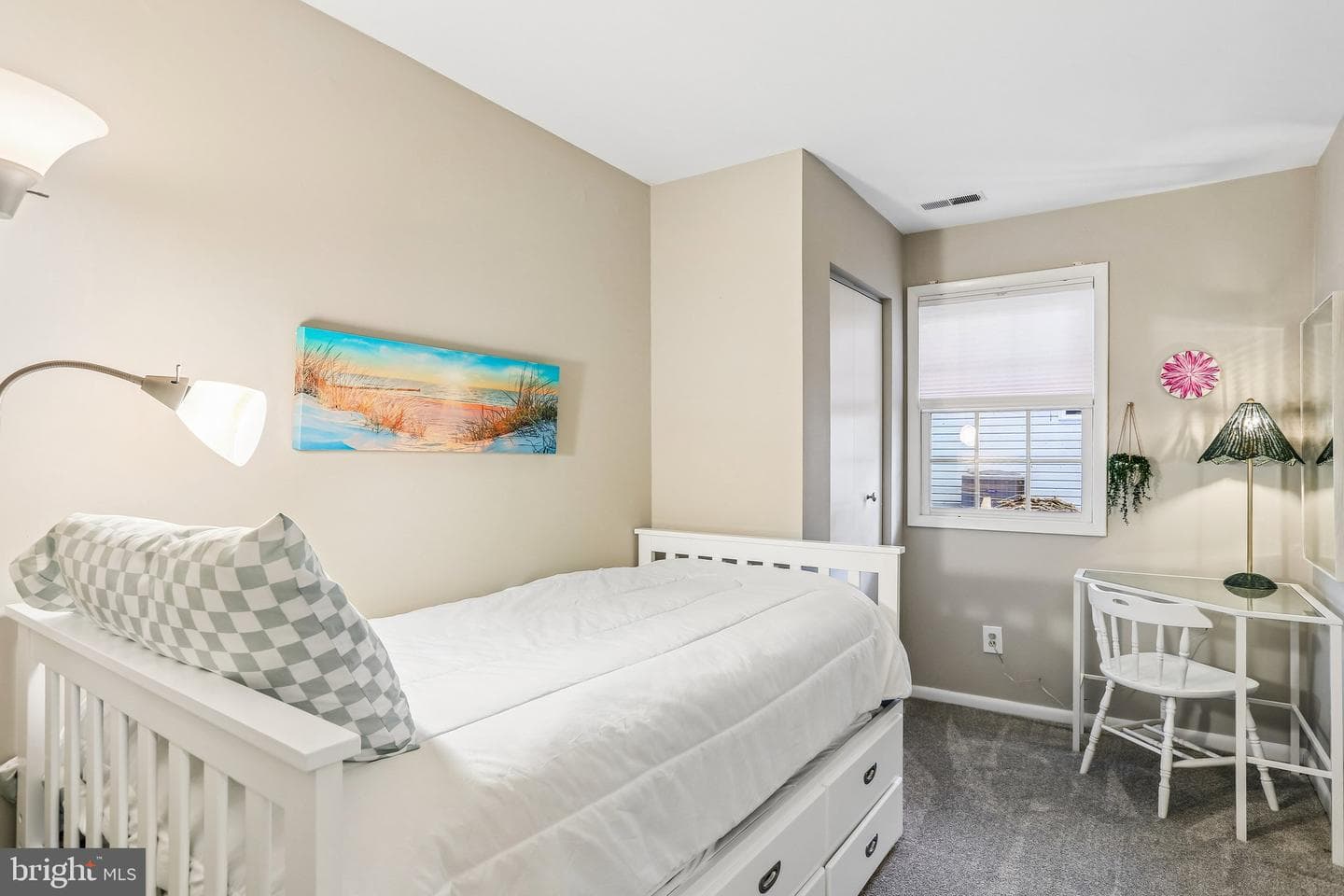 275 Gibson Road photo 25