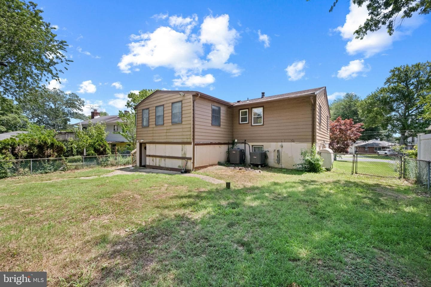 1247 River Bay Road photo 32