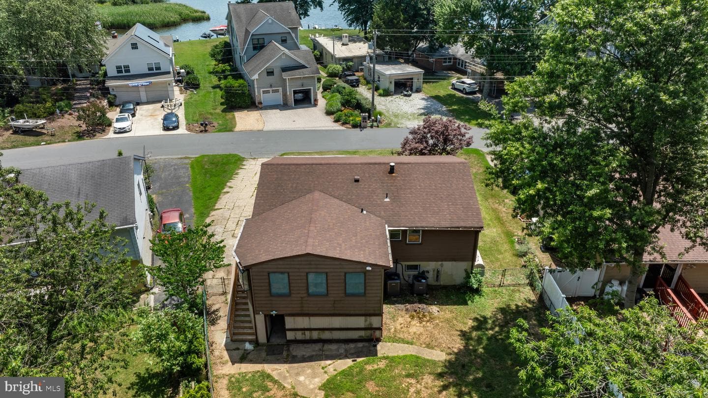 1247 River Bay Road photo 36