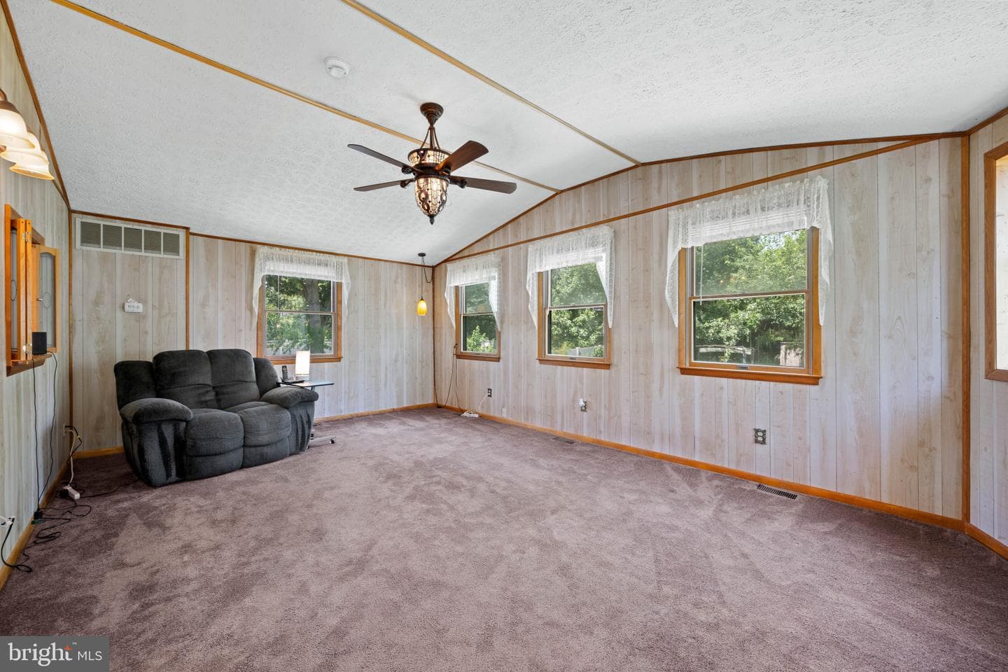 1247 River Bay Road photo 8