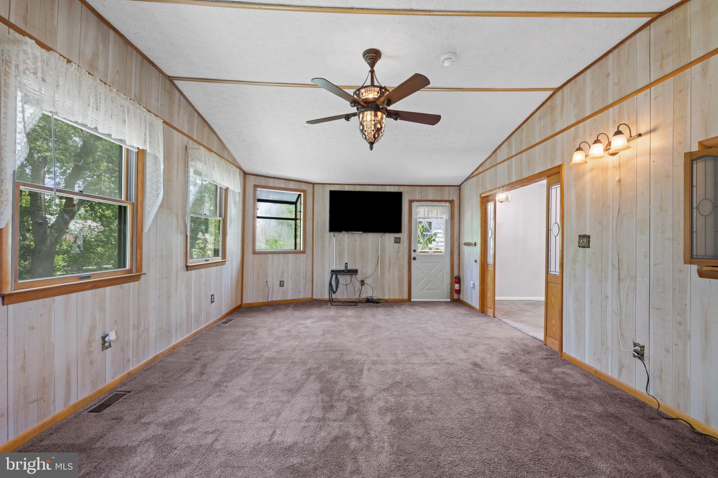 1247 River Bay Road photo 9
