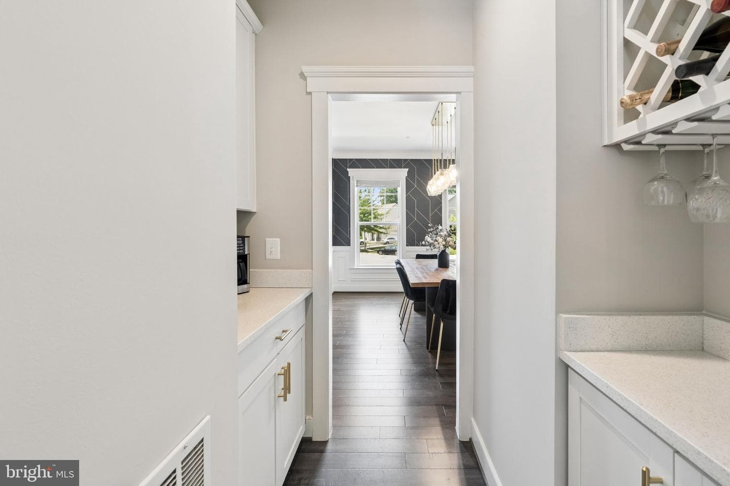 2019 Basil Hall Court photo 14