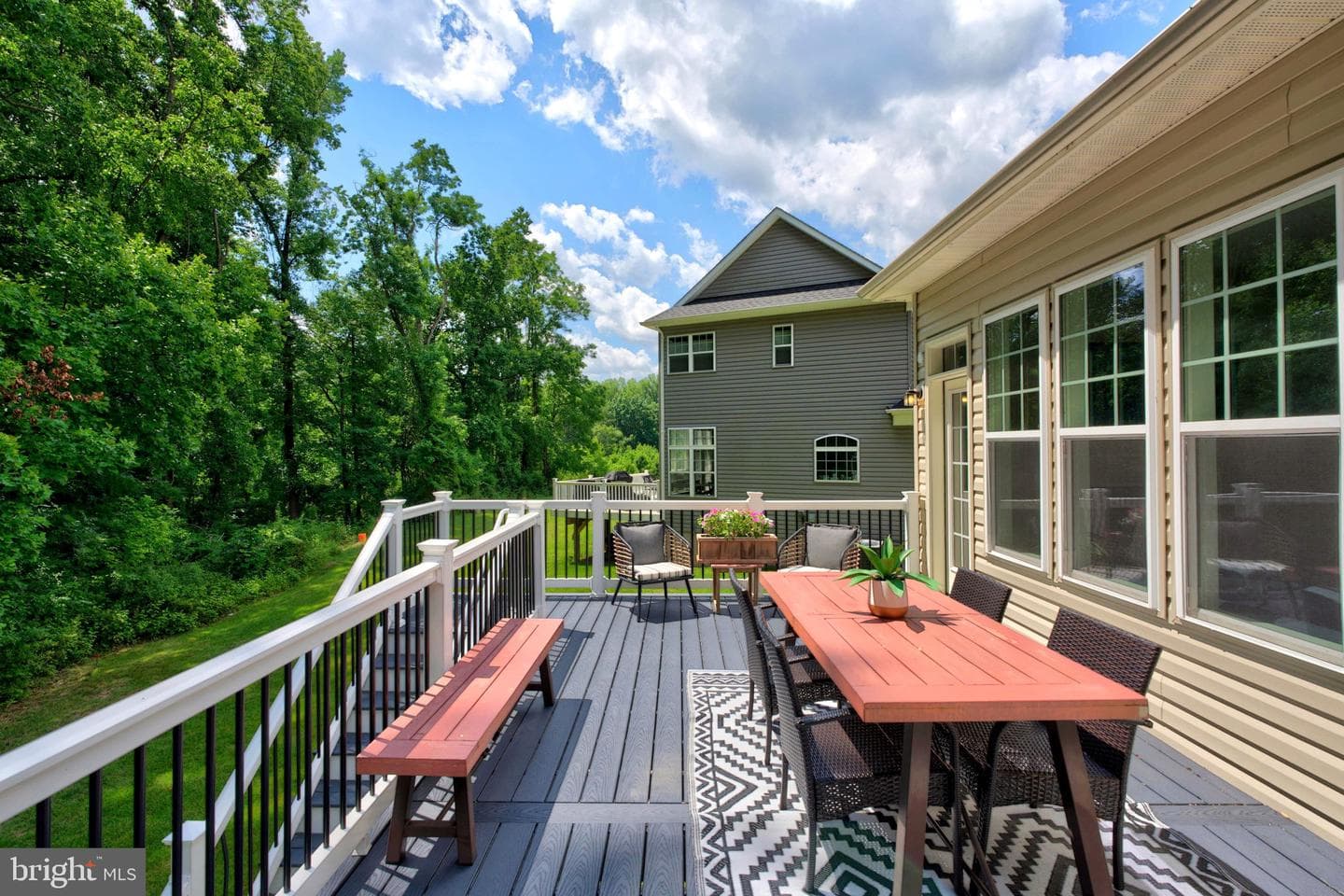 2019 Basil Hall Court photo 40
