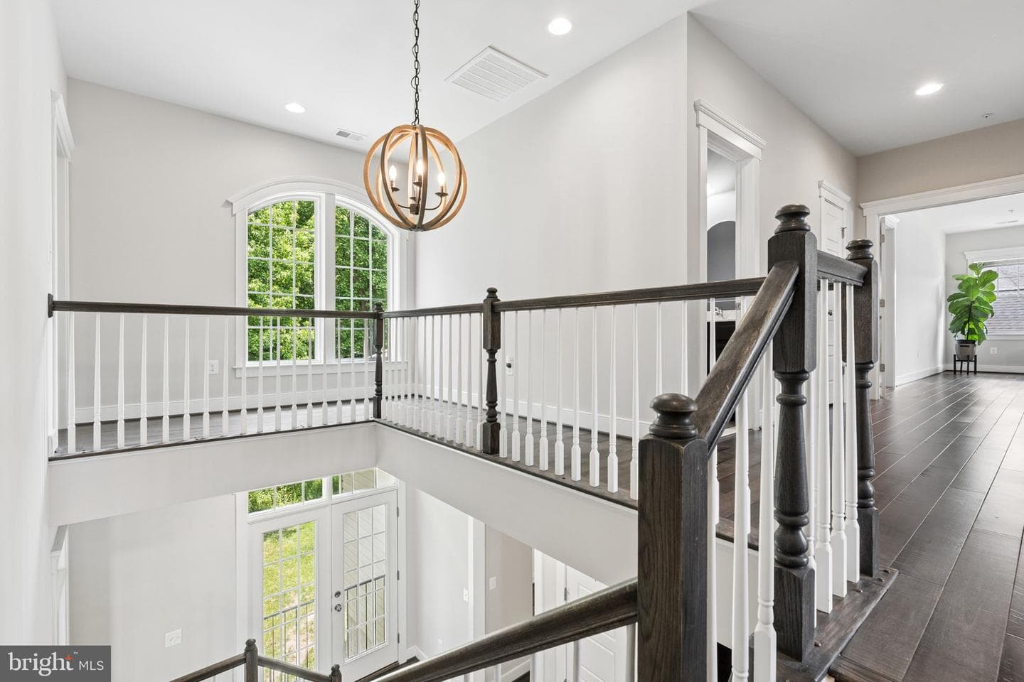 2019 Basil Hall Court photo 43