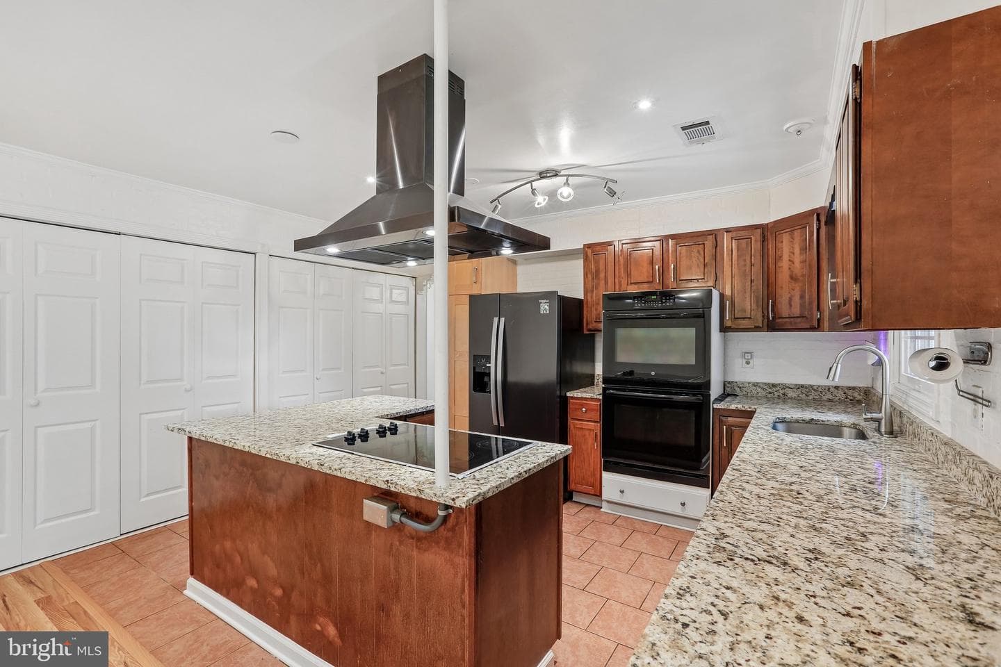 7814 Citadel Drive photo 11