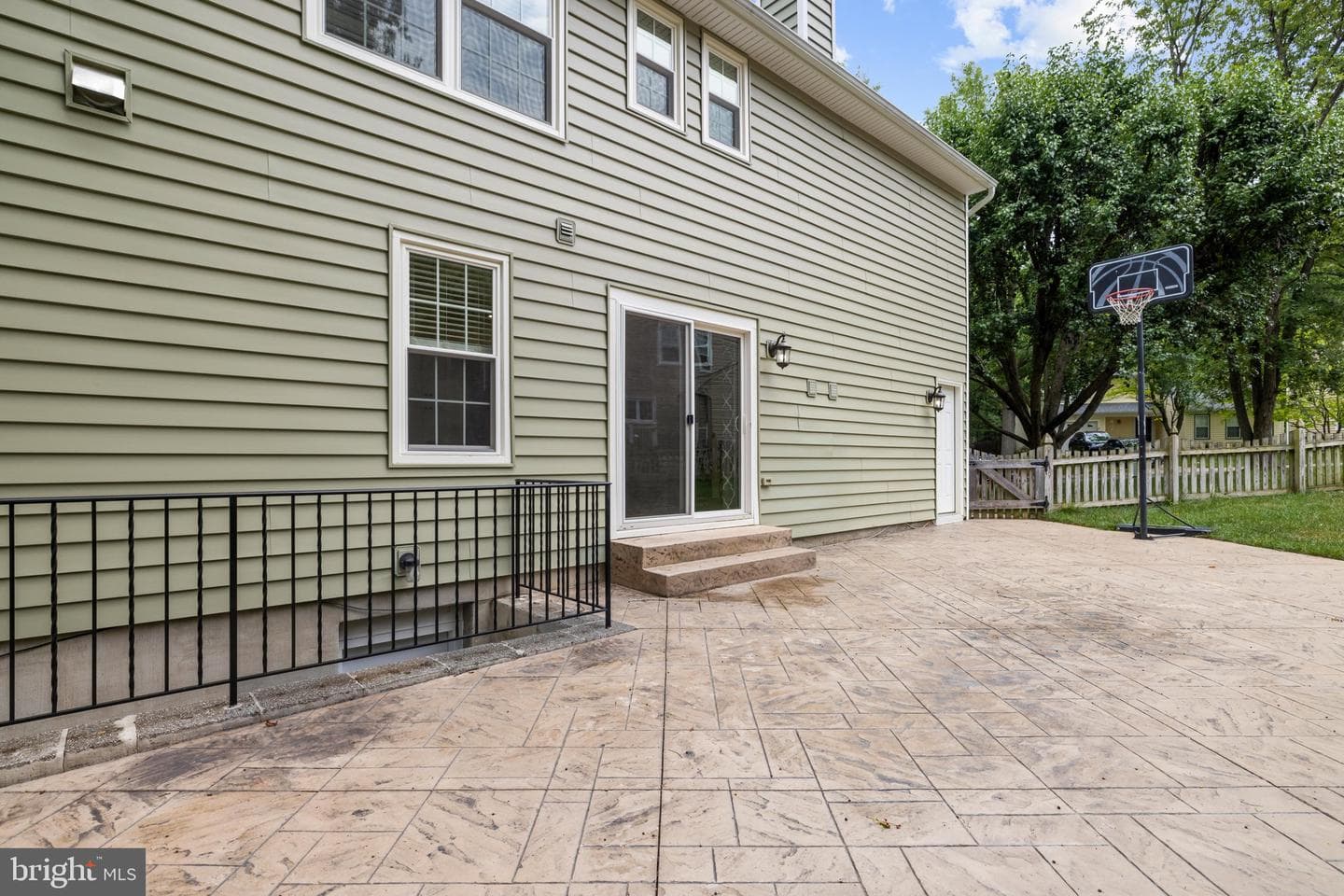 291 College Manor Drive photo 46