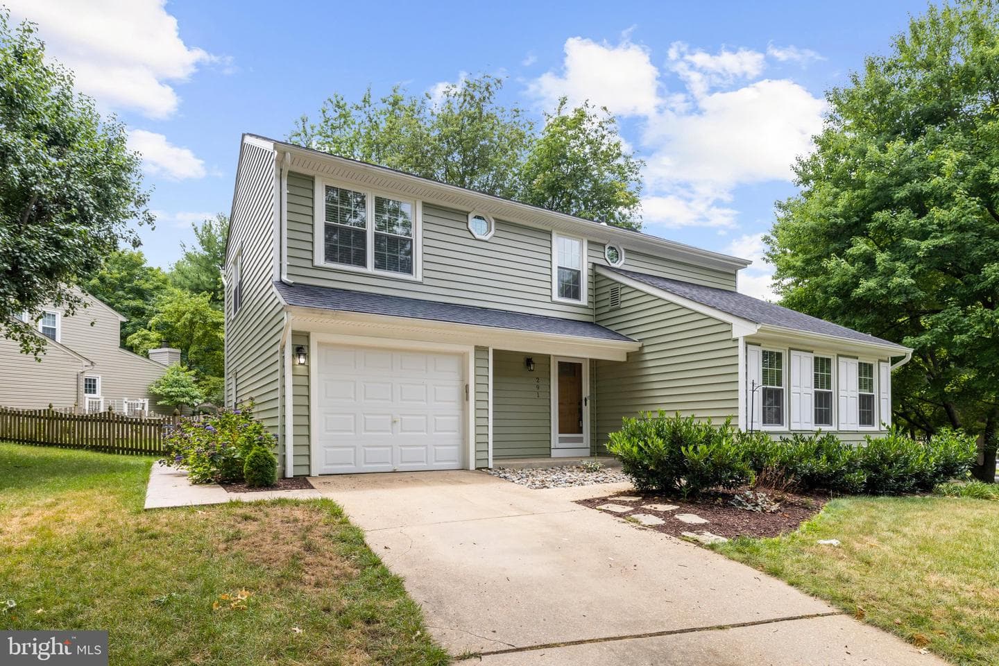 291 College Manor Drive photo 70