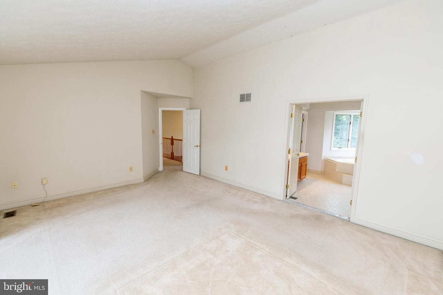 734 Thornwood Drive photo 24