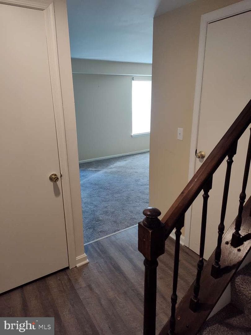 624 Newbridge Court photo 3