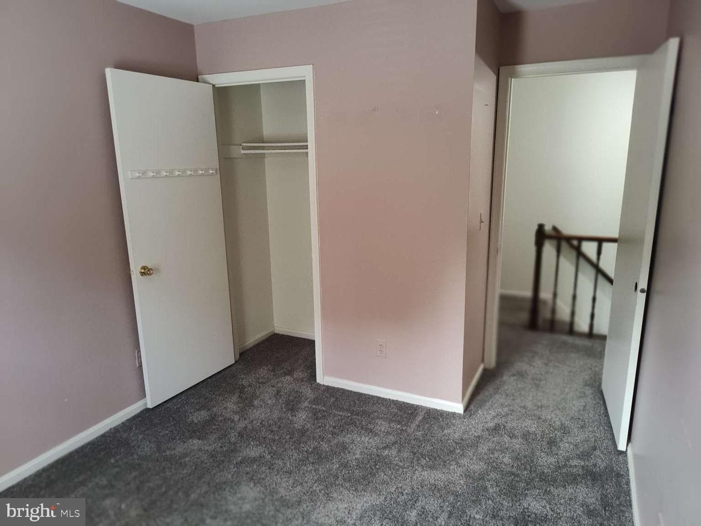 624 Newbridge Court photo 6
